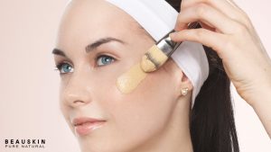Thử kem nền trong điều kiện ánh sáng tốt